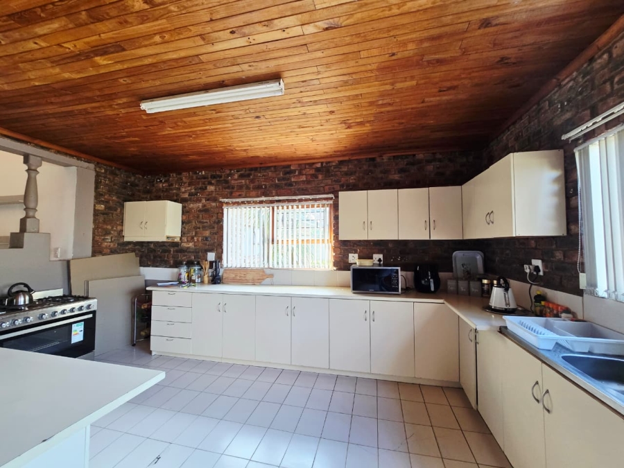 4 Bedroom Property for Sale in Blanco Western Cape